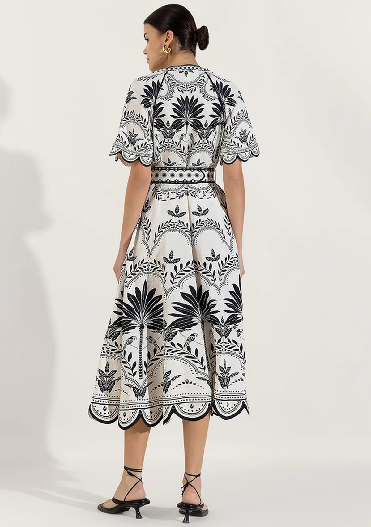 Rifat Long Tunic – Blue Botanical Belted Dress | ibBan